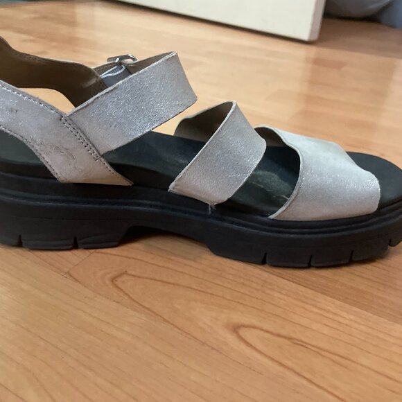 Silver Trekkie Sandal - Picture 3 of 4